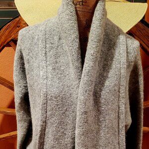100% baby alpaca Sweater, Women's Hand-woven, Wrap Yourself in Elegance,Large-Gr